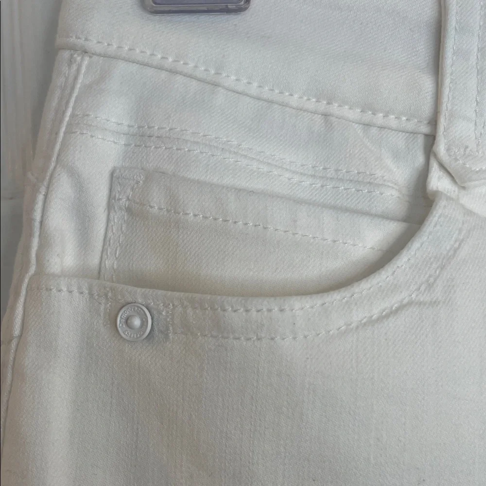 DEMOCRACY AB SOLUTION MID-RISE CUFFED BERMUDA SHORTS CLASSIC 6 POCKET WHITE SZ 4